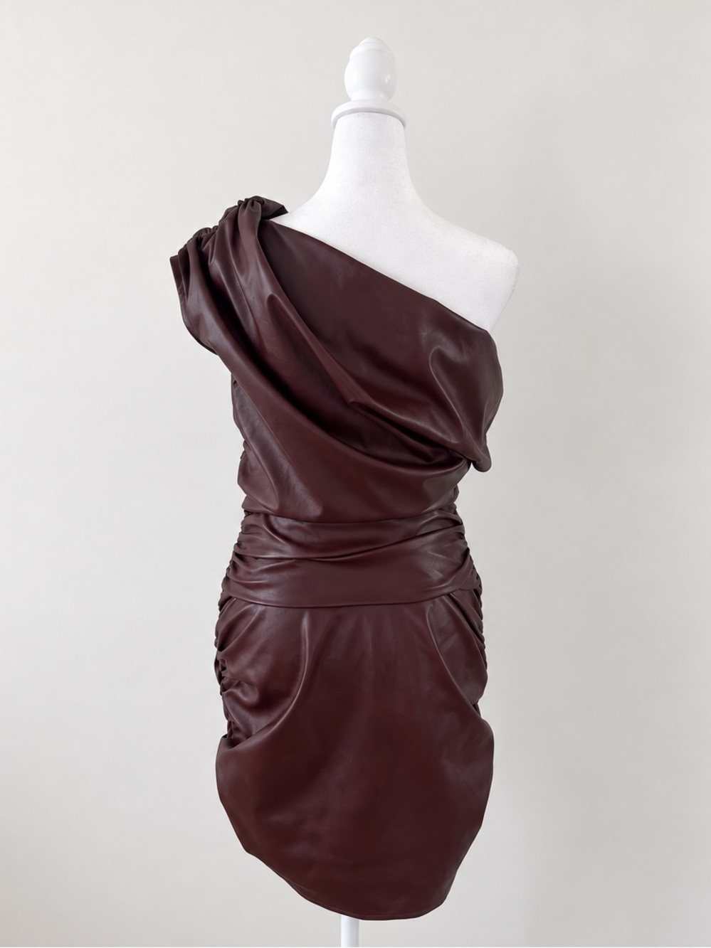 Micas Faux Leather Ruched Boat Neck Asymmetrical Sleeveless Mini Dress Maroon - Picture 7 of 9